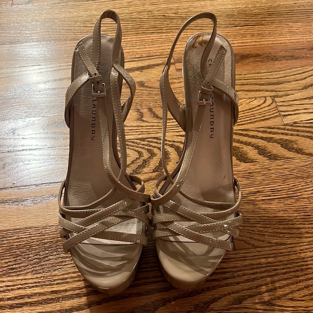 CHINESE LAUNDRY NUDE TIPPY TOP PAGEANT HEEL, size 10, used condition